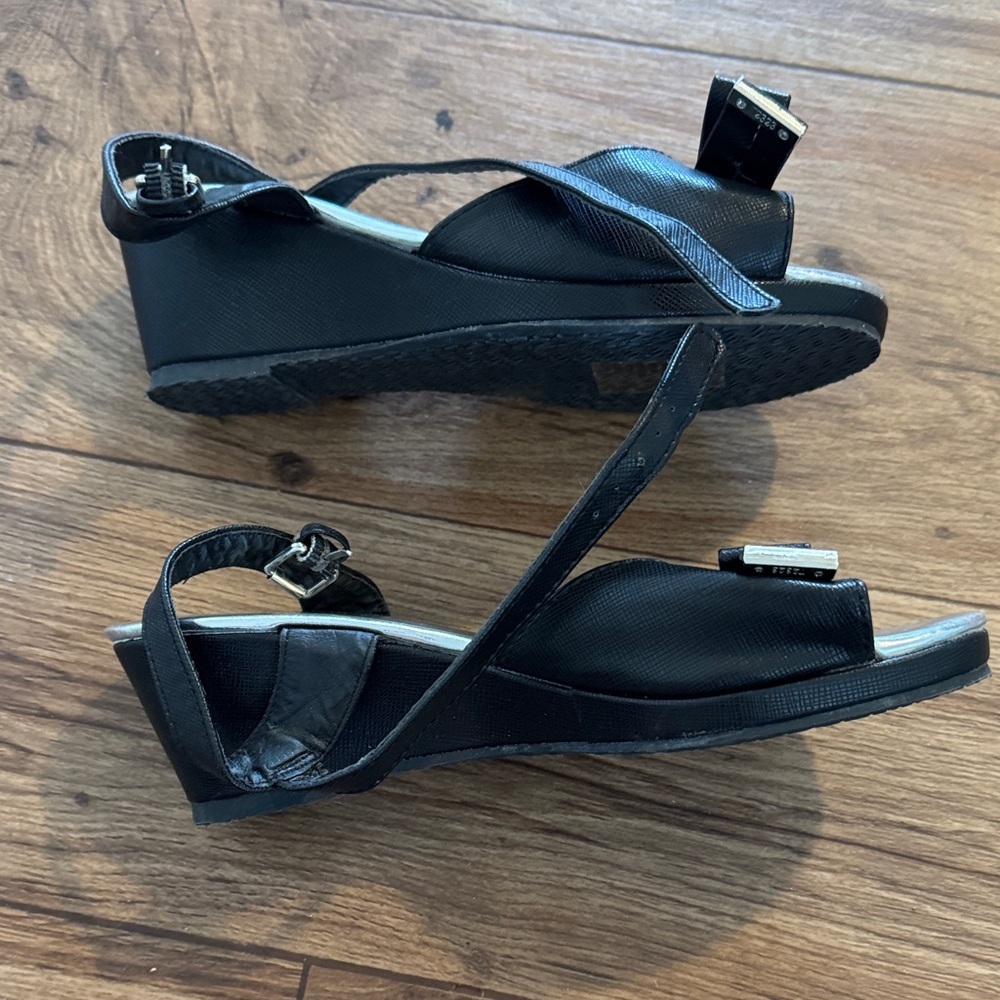 Michael Kors Black Sandals with Silver Bow Detail - Picture 3 of 4